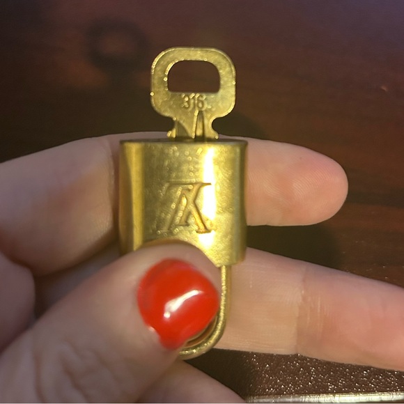 Authentic Louis Vuitton Lock & Key #316 - Picture 3 of 5